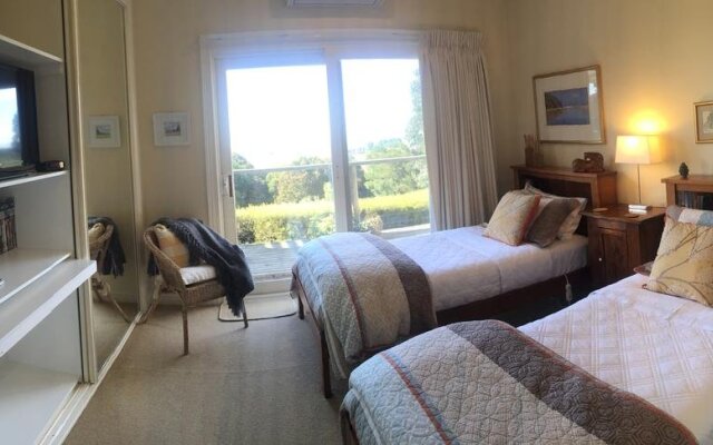 Llarrinda Bed & Breakfast