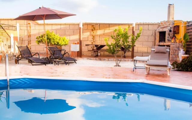Platanito House