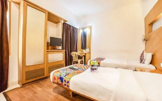 FabHotel Prime Rapid Lakme Executive