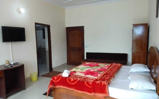 Hotel Usha Palace