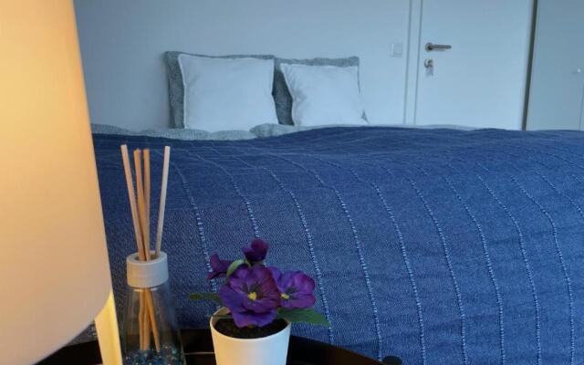 ECA Rooftop Live - Private Rooms & Serviced Apartments