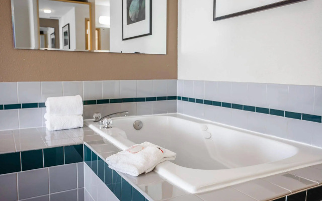 Econo Lodge Federal Way