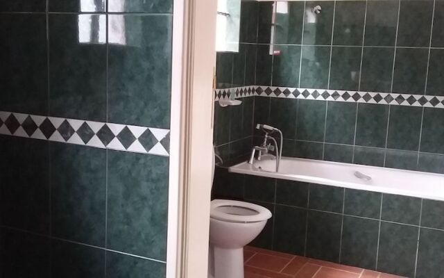 The Estate Ebwerenga