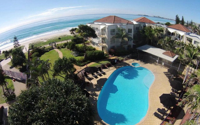 Golden Riviera Beach Resort