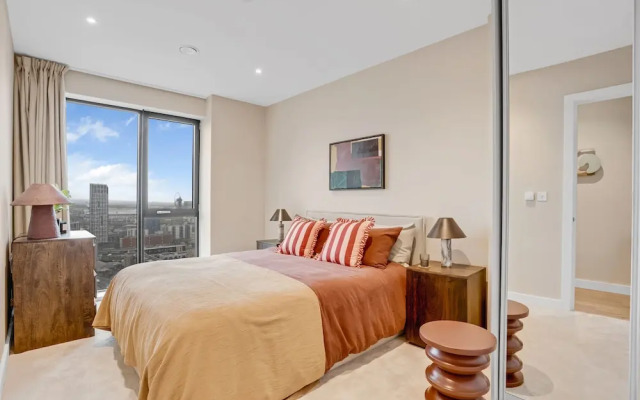 Stunning Two-bedroom Apartment With a Balcony