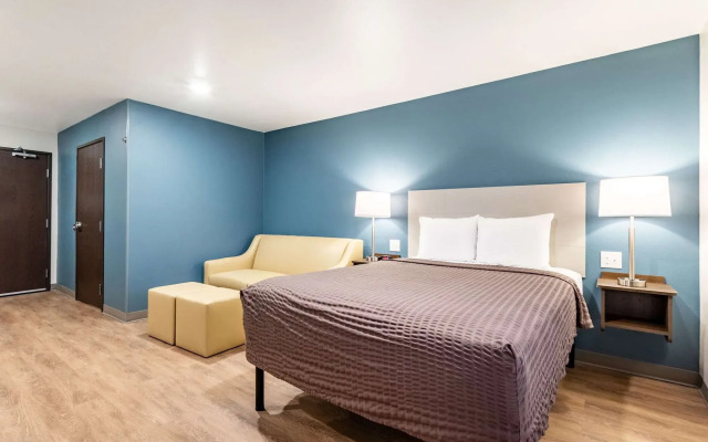 WoodSpring Suites Indianapolis Airport South