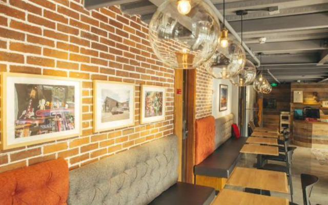 Be Home Youth Hostel