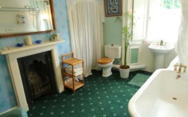 Over the Rainbow - Vegetarian Guesthouse