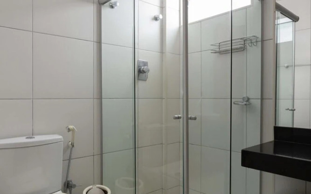 Apartamento Lindo em Condom nio com Piscina