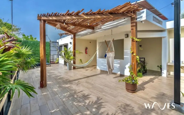 4 Br Private Rooftop Pool Spacious Exclusive