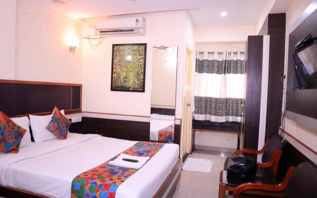 Smilestay Sairam Residency