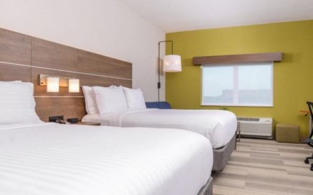 Holiday Inn Express & Suites Alachua - Gainesville Area, an IHG Hotel