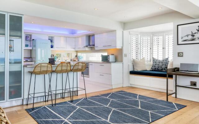 White Cliffs Penthouse