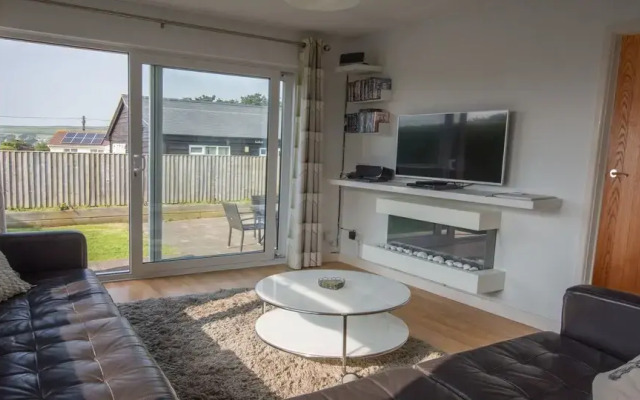 Swallows Croyde 3 Bedrooms, Sleeps 6, Beach Chalet