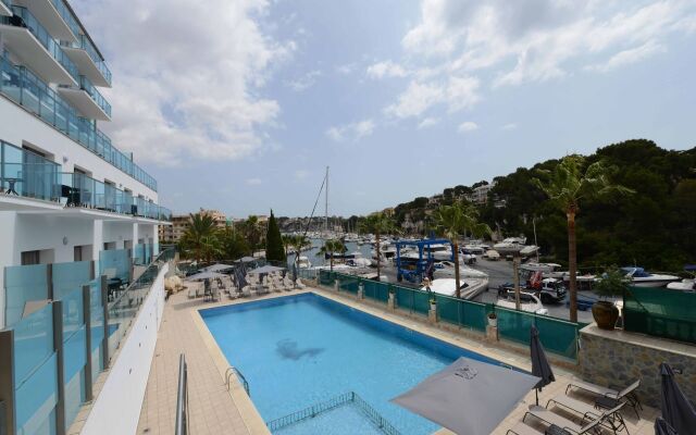 Portodrach Aparthotel & Suites