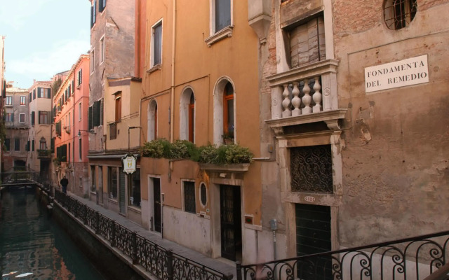 Hotel Locanda Canal