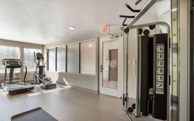 Extended Stay America Select Suites - Charlotte - Northlake