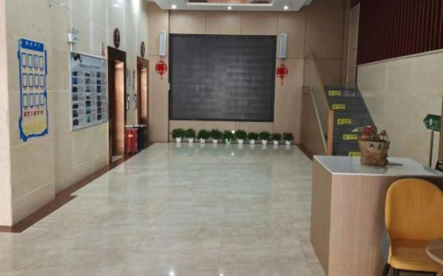 Yibaiyuan Hotel (Changsha University of Technology Ecological Zoo Branch)