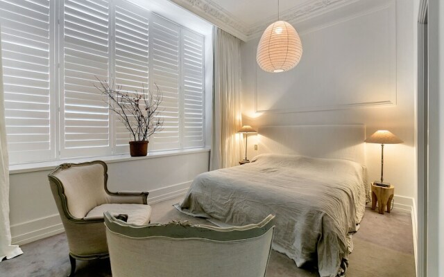 QV Luxury Elegant 2 Bedroom w Wifi-1035
