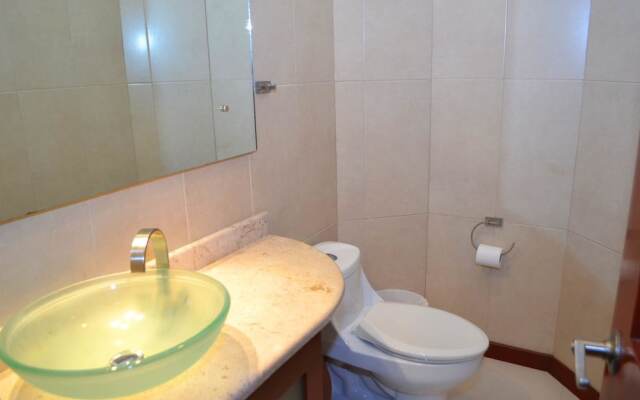 Condo Torre Diamante 305 by MDR