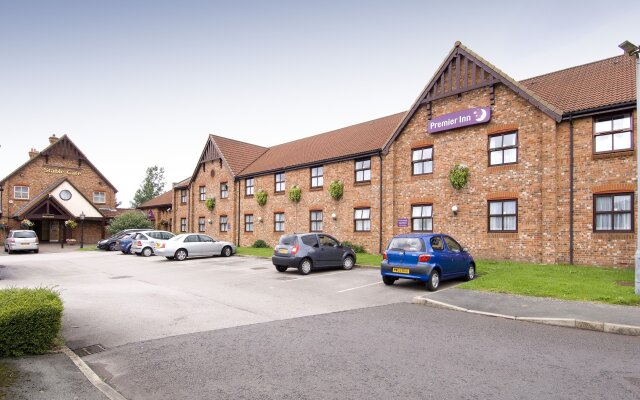 Premier Inn Manchester Denton