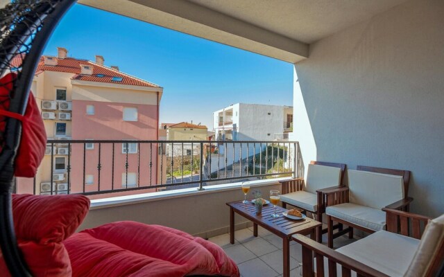 Awesome Apartment in Makarska With Wifi and 1 Bedrooms