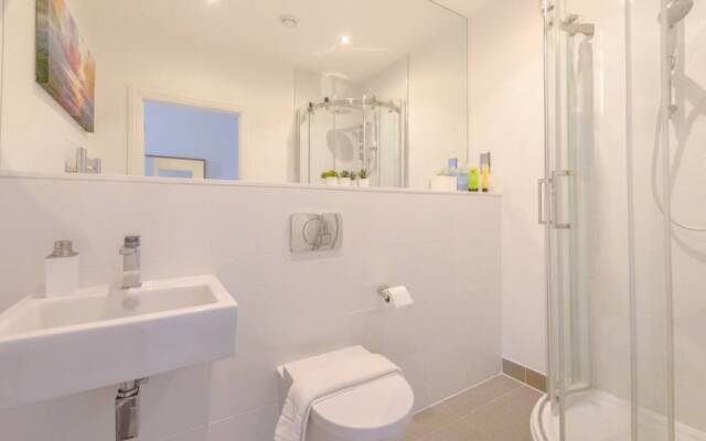 Spacious 4BD Townhouse - Near Stratford City!