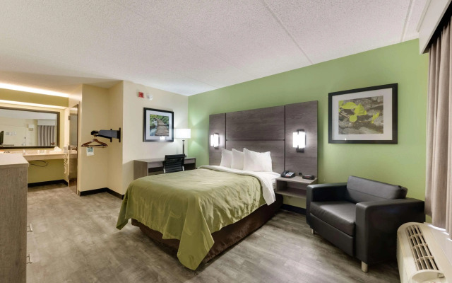 Quality Inn Airport - Southeast