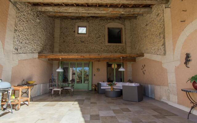 Lovely Holiday Home in Thézan-lès-Béziers near Town Centre