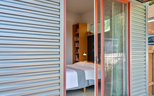 The Local - 2 Blocks to DT Fay - Walk Everywhere!