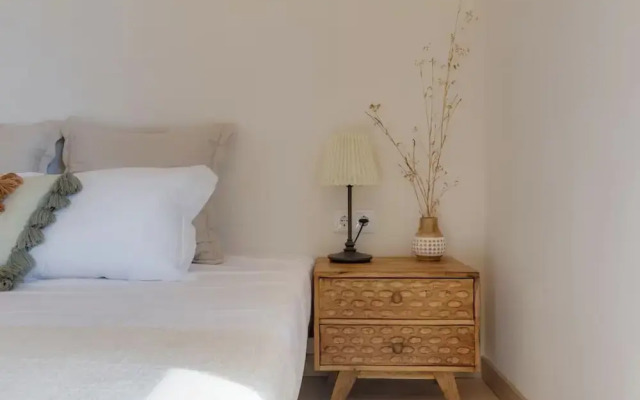 Eco Stay on the Hill by Sea N' Rent