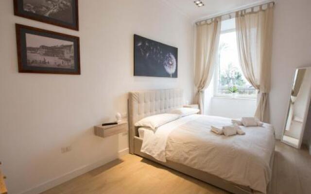 Flat 3 Bedrooms 1 Bathroom - Naples