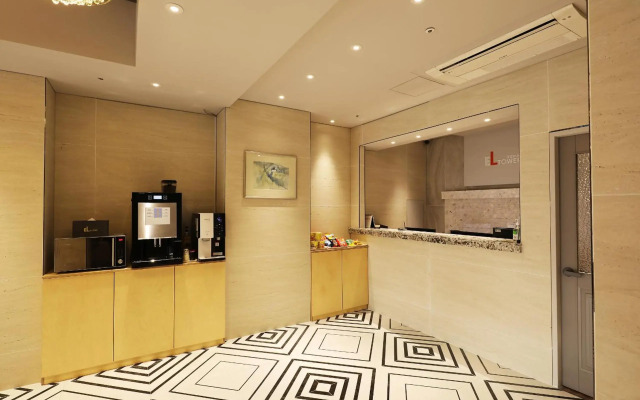 El Tower Hotel