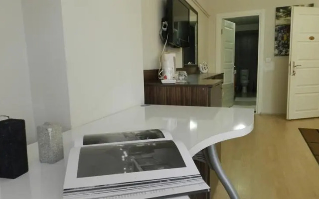 Simal Airport Suites