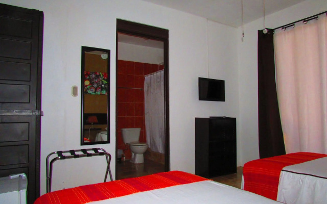 Jaco Lodge Quiet Hotel