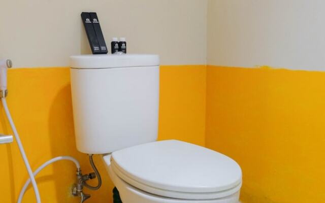 Best Price Studio at The Habitat Apartment near UPH