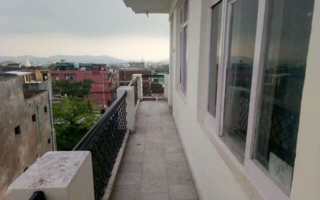 Hotel City Palace Nainital by Goroomgo