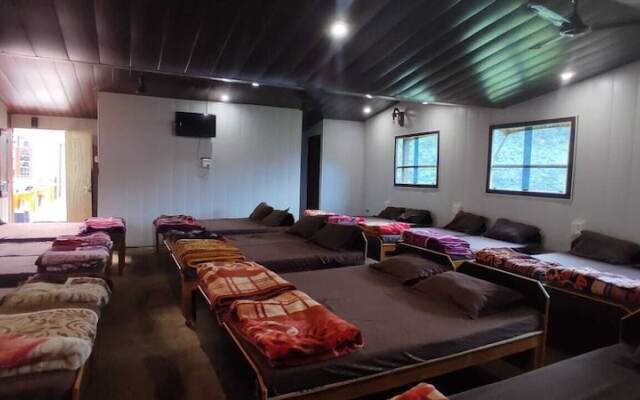 Vivek Hotel And Restaurant