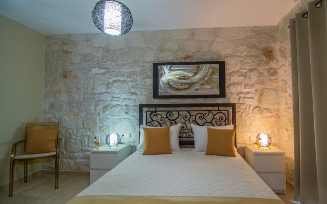 Olive Luxury Stone Villas