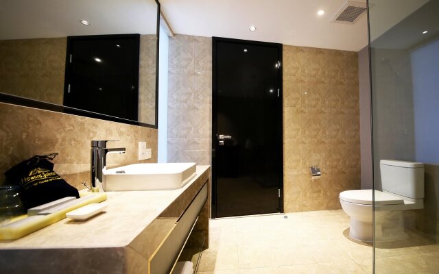 Howard Johnson City of Flower Hotel Kunming