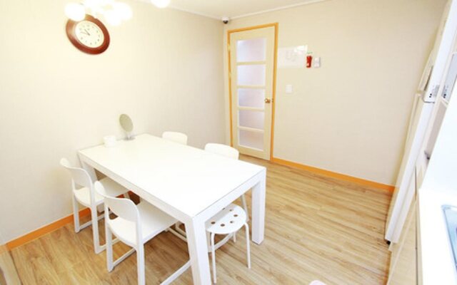 Cocoon stay Hongdae Guesthouse