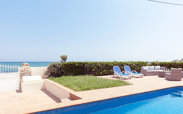 Villa Checa