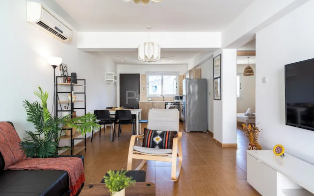 Quint - 2-Bedroom Apt & Pool in Protaras