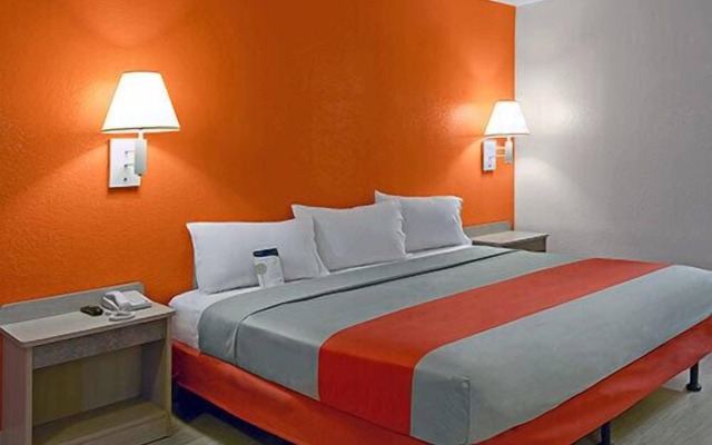 Motel 6 Albany, NY