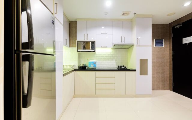 2BR Broad Lexington Residence near Pondok Indah