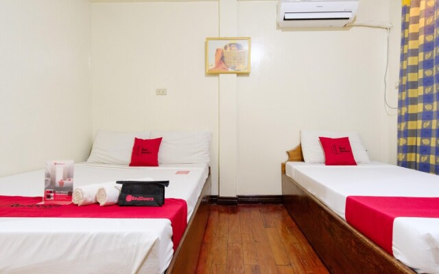 RedDoorz @ PEO Road Palawan