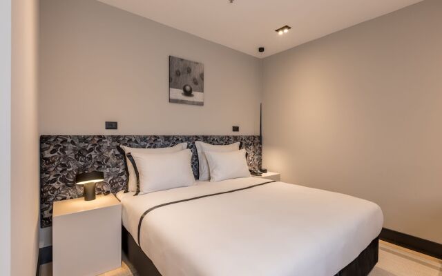 Cora Hotel