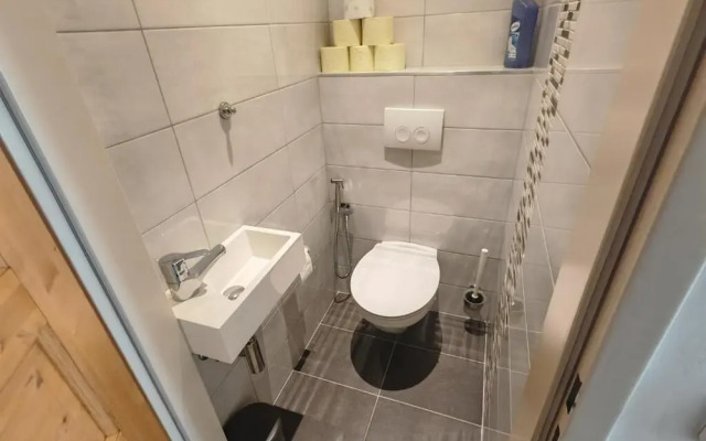 leopoldauer apartment