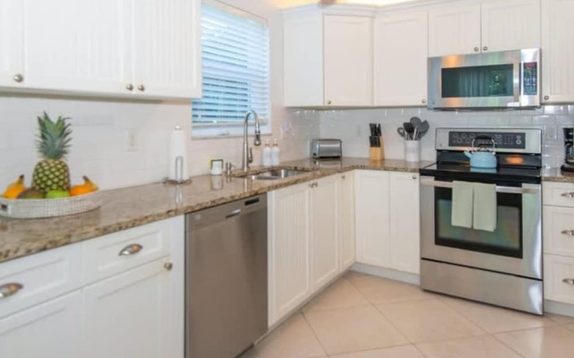 Secluded Beachfront Vibes Surf Pet Friendly