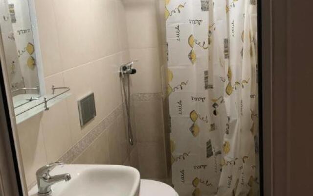 Guesthouse on Trudyaschikhsya 2A
